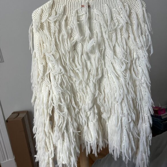 EUC Kendall & Kylie Fringe Cardgan - Picture 2 of 3
